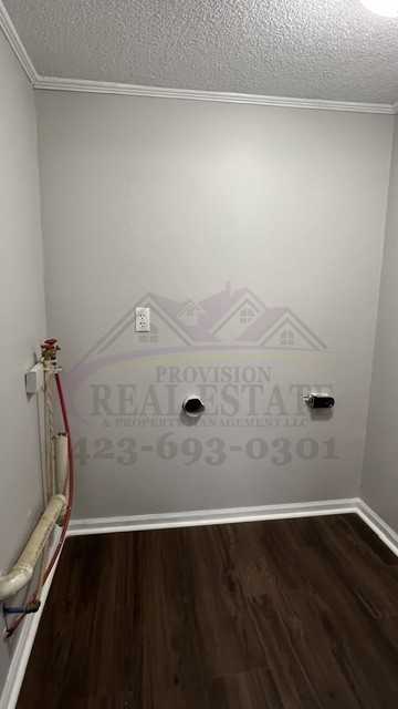 725 Highland Ave Nw - Photo 6 of 12