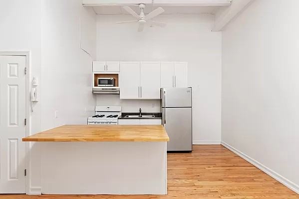 2716 41st Ave #6B - Photo 4 of 4