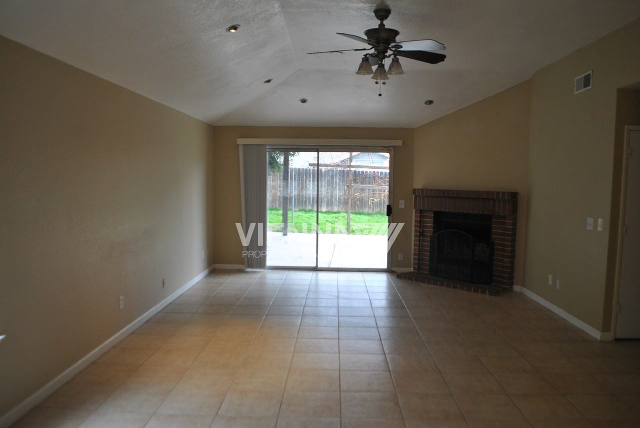 4073 N Country Dr - Photo 7 of 33