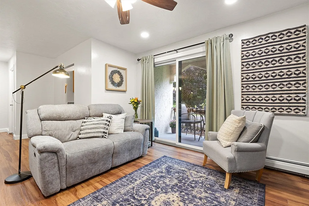 120 Fellsview Ter #124 - Photo 4 of 19