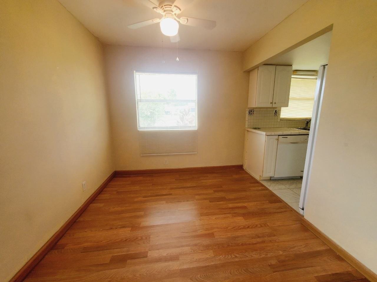 201 Bedford Trl #121 - Photo 7 of 28