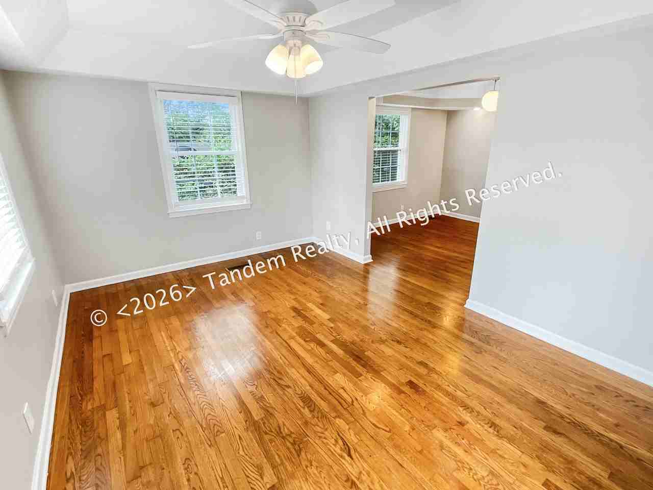 313 Chamberlin St - Photo 2 of 16