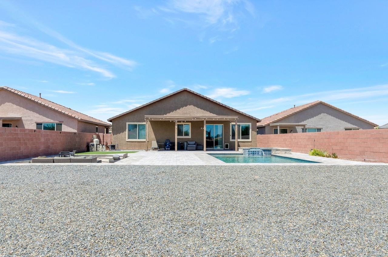 5555 W Tubac Ct - Photo 2 of 25