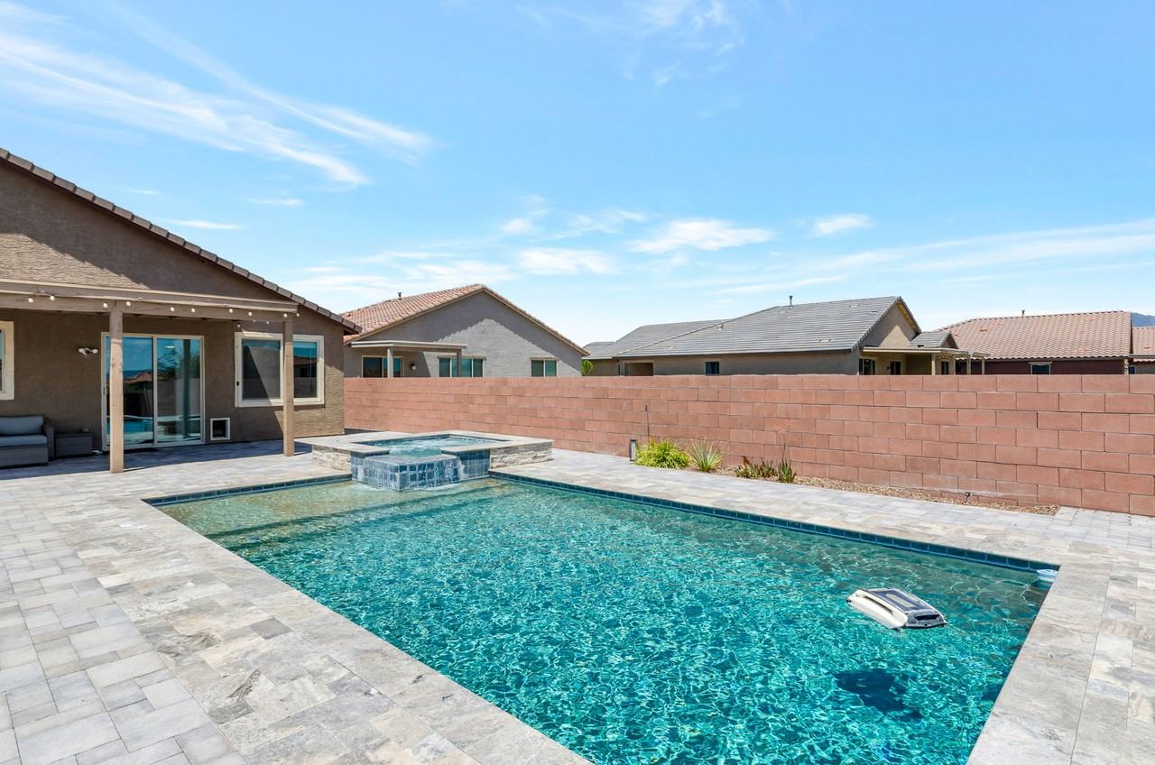 5555 W Tubac Ct - Photo 5 of 25