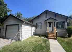 featured image of 718 Cedar St