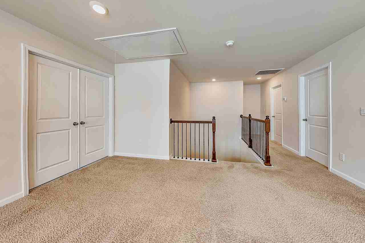 5301 Ennisworth Ln - Photo 7 of 23