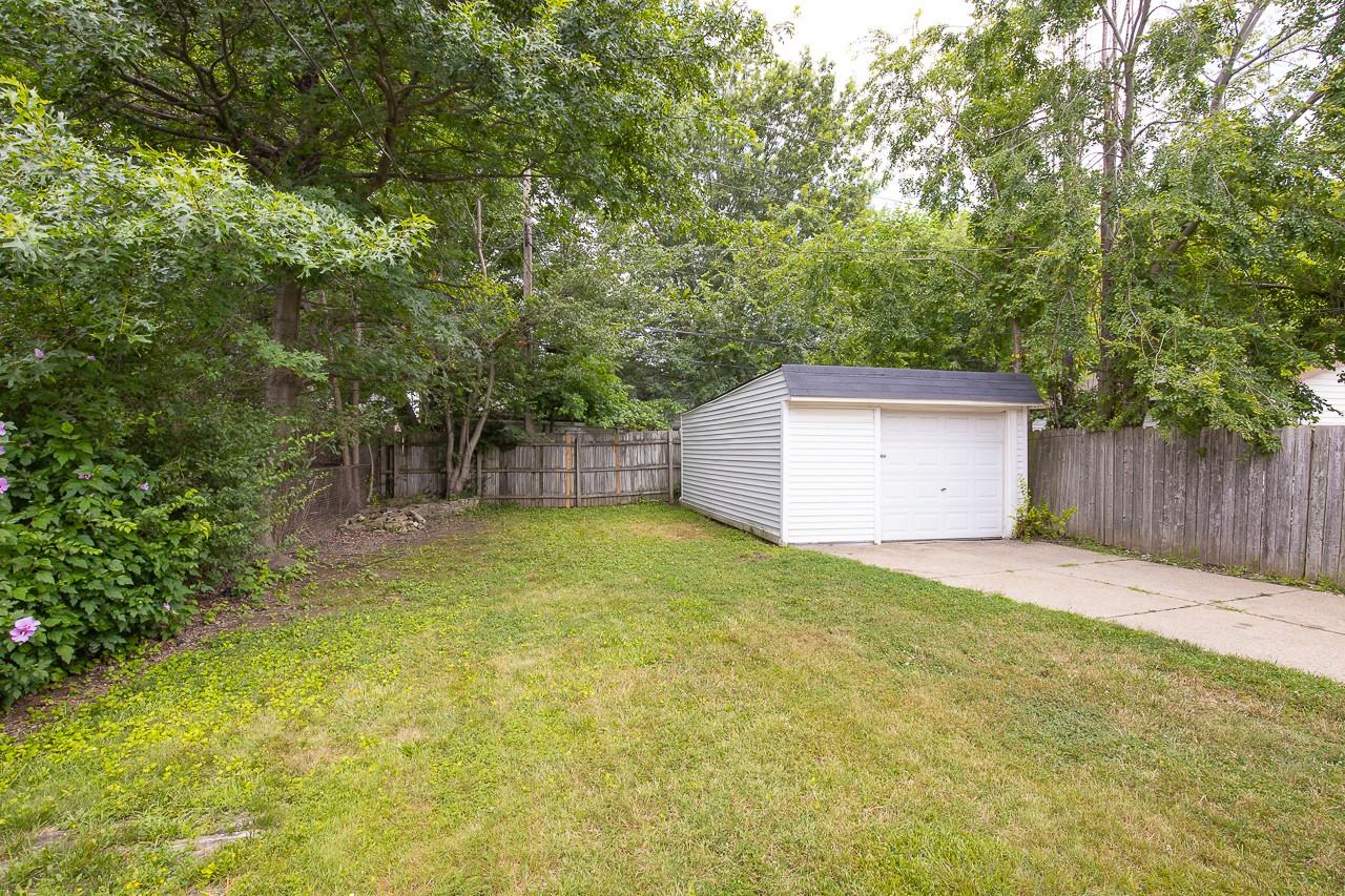 21871 Priday Ave - Photo 3 of 20