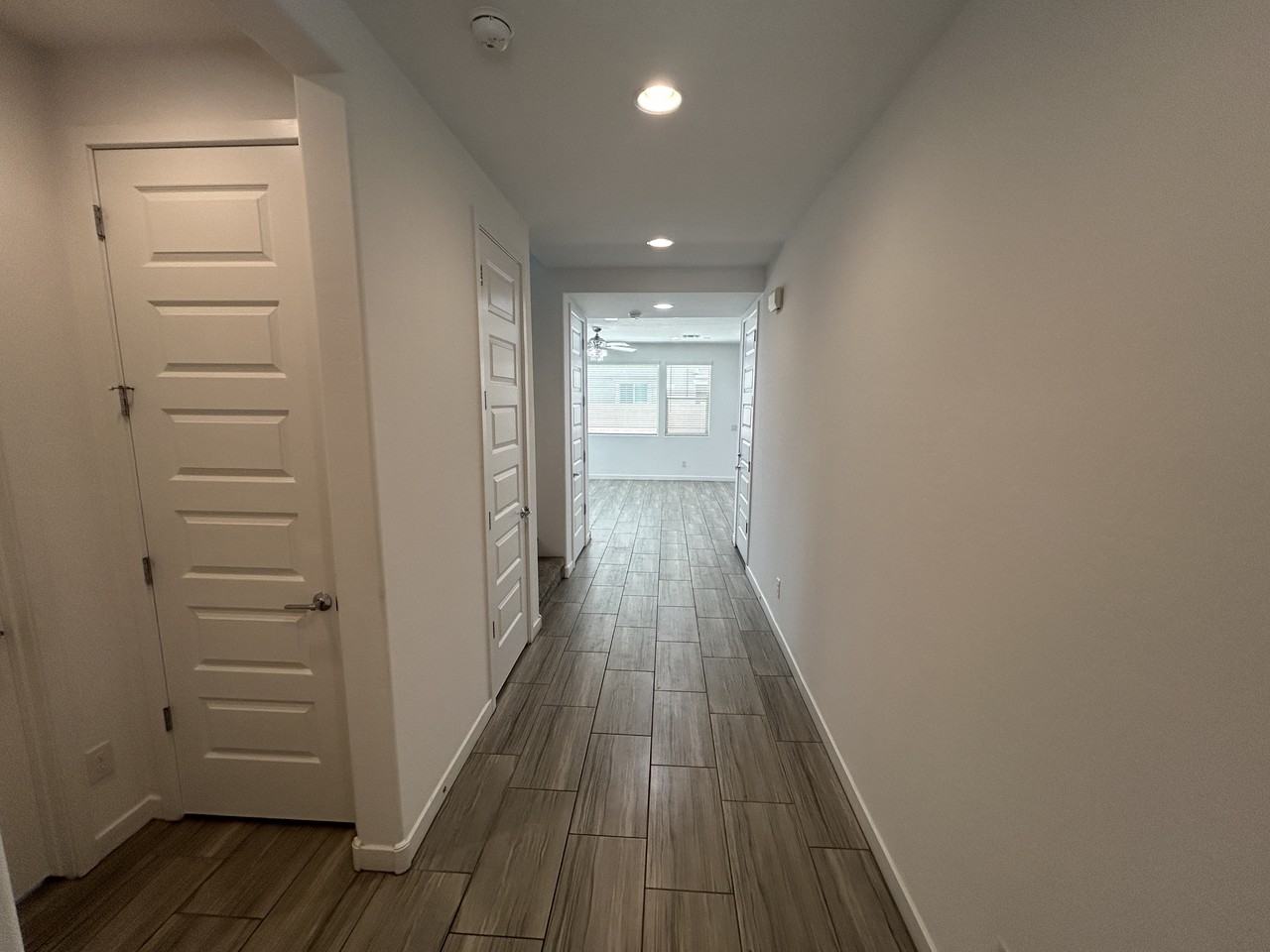 2521 E Athena Ave - Photo 6 of 50