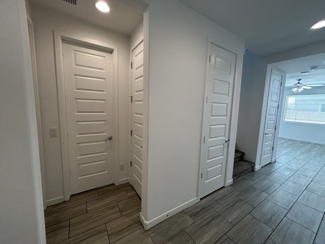 2521 E Athena Ave - Photo 7 of 50
