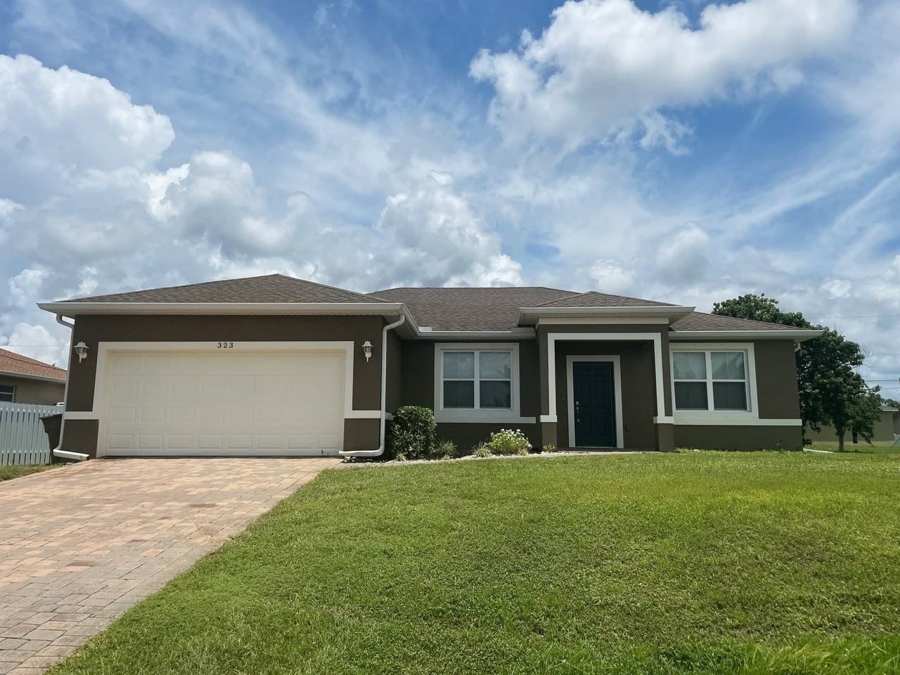 323 Nw 15th St