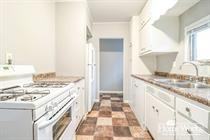 225 E Woodside St - Photo 6 of 17