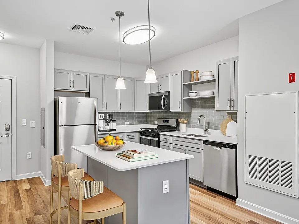 1 Nathan Pratt Dr - Photo 5 of 12