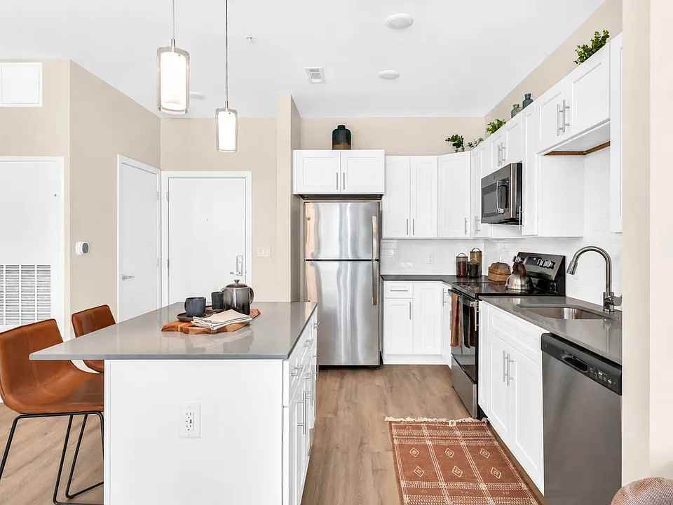 6 Powdermill Rd - Photo 2 of 14