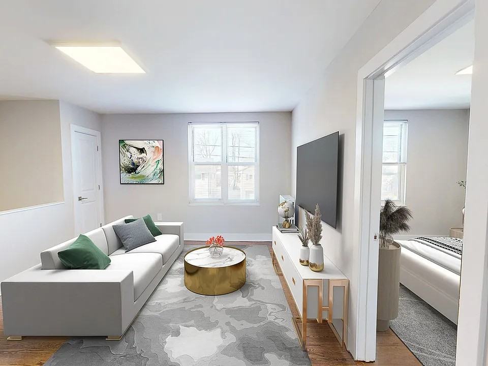 1116 N Stiles St - Photo 2 of 10