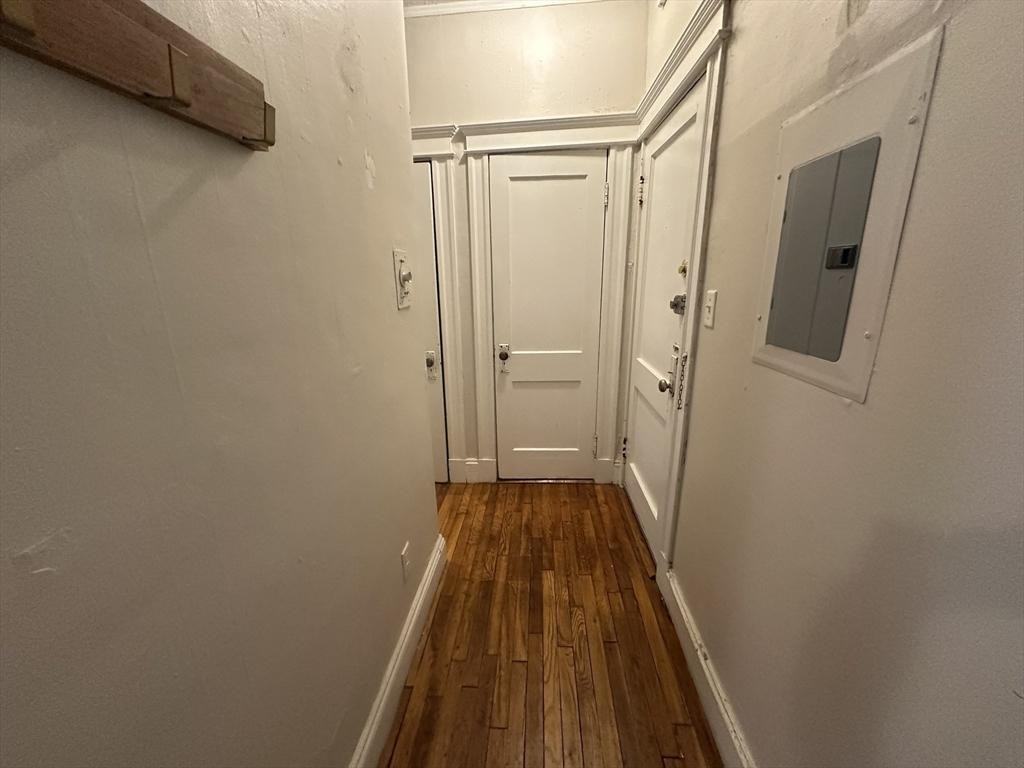 1641 Commonwealth Ave - Photo 3 of 8