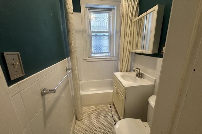 1641 Commonwealth Ave - Photo 7 of 8