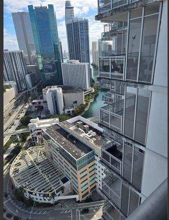 350 S Miami Ave - Photo 4 of 11