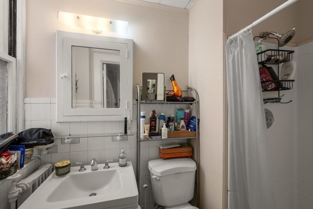 21 Beacon St #7M - Photo 2 of 10