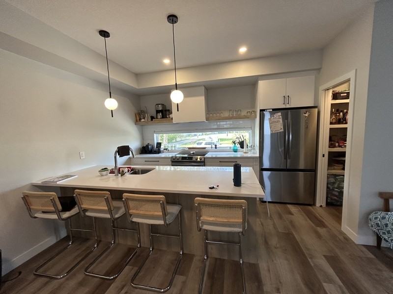 8311 76 Ave Nw #1 - Photo 4 of 10