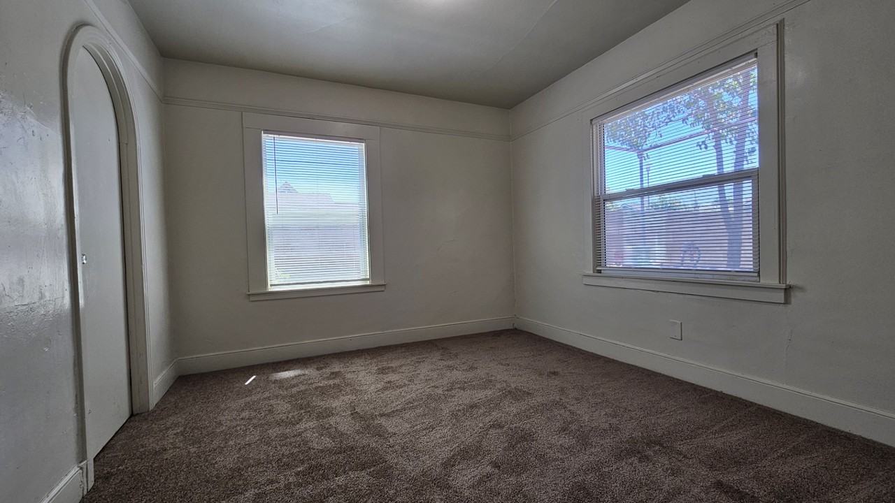 3803 40th St - Photo 7 of 7