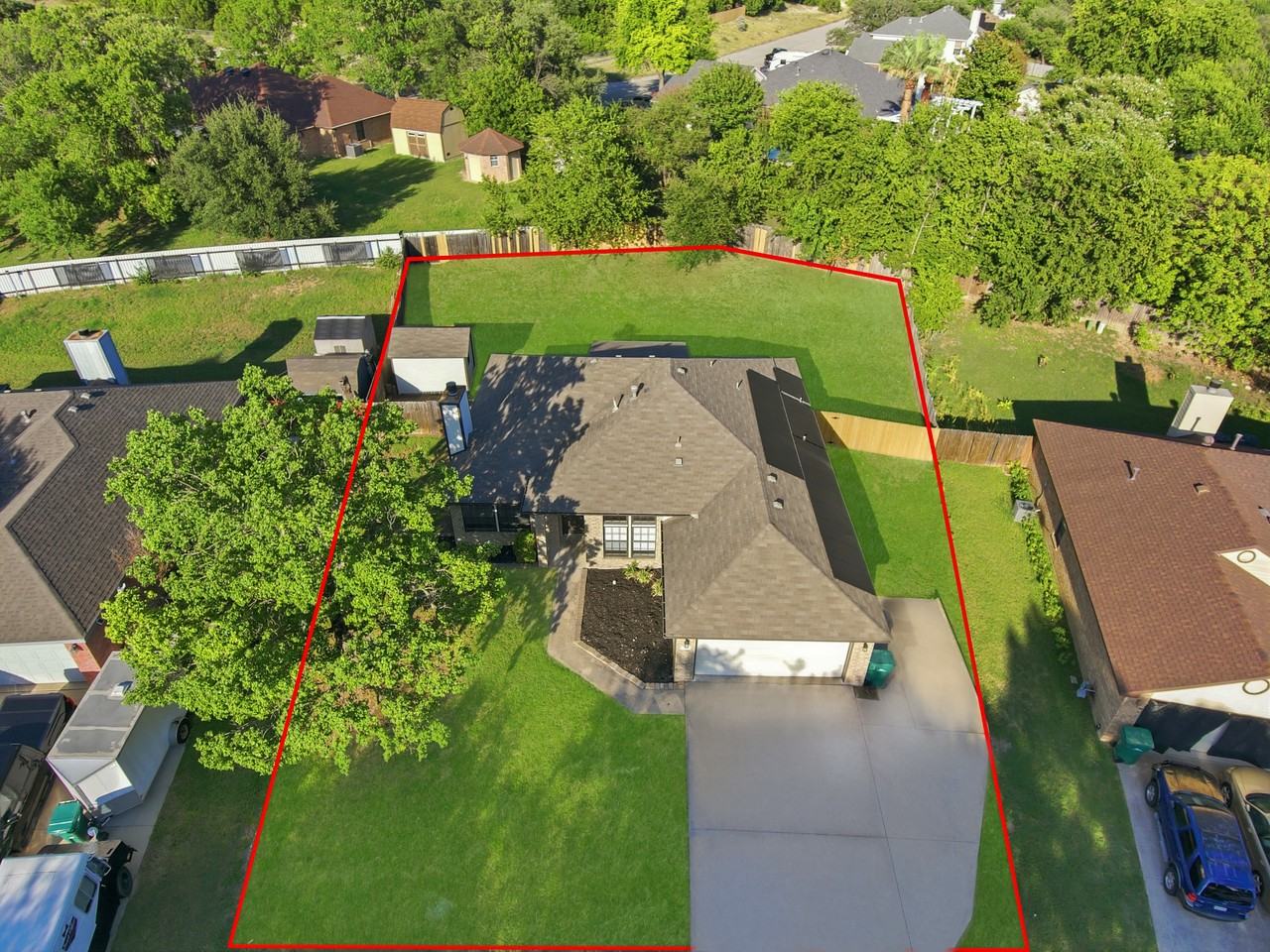 2305 Skipcha Dr - Photo 3 of 25
