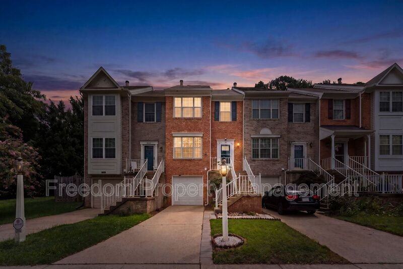 8644 Sanderling Dr - Photo 2 of 50