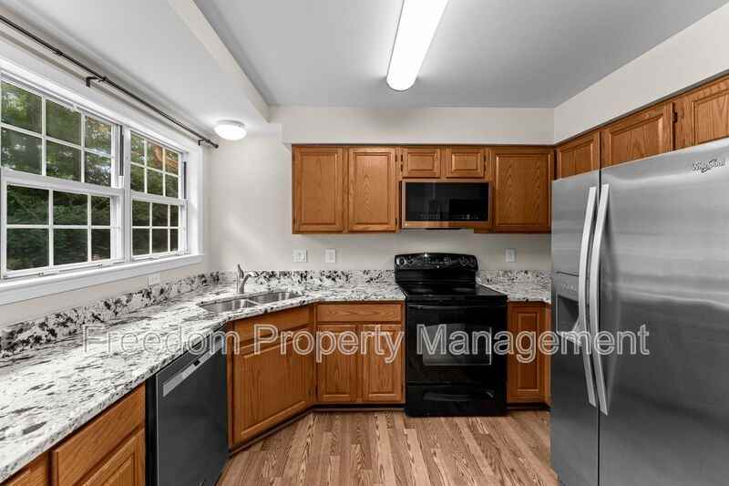 8644 Sanderling Dr - Photo 7 of 50