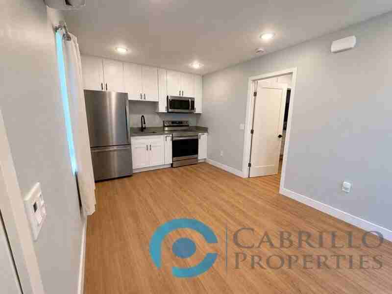 3079 Martin Ave #F - Photo 5 of 14