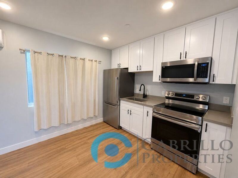 3079 Martin Ave #F - Photo 6 of 14