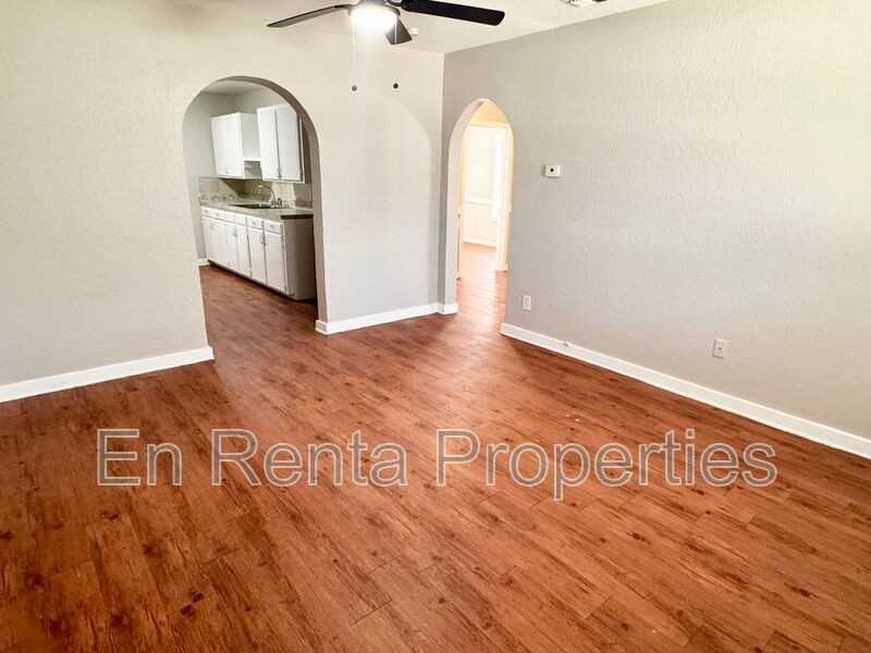 2818 Nw 31st St - Photo 2 of 22