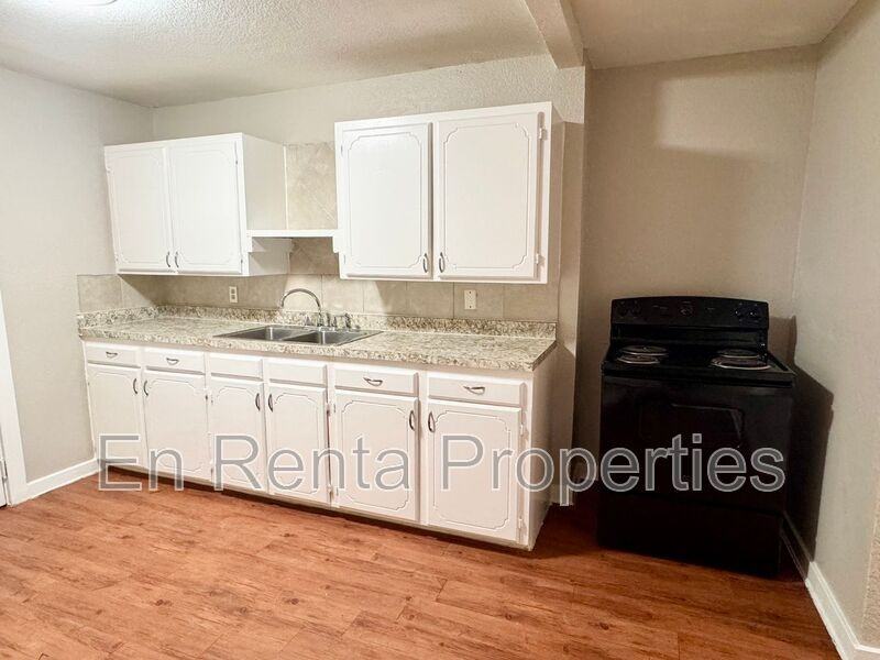 2818 Nw 31st St - Photo 7 of 22