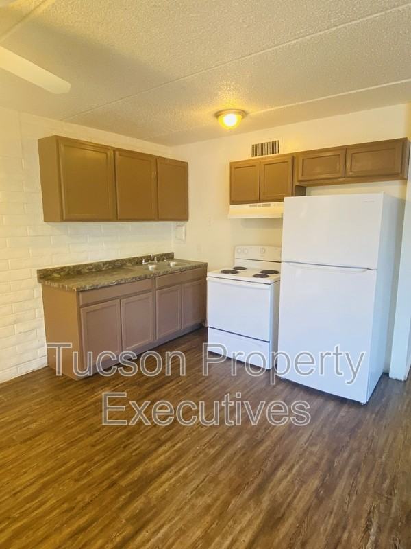 20 N Leonora Ave - Photo 2 of 24