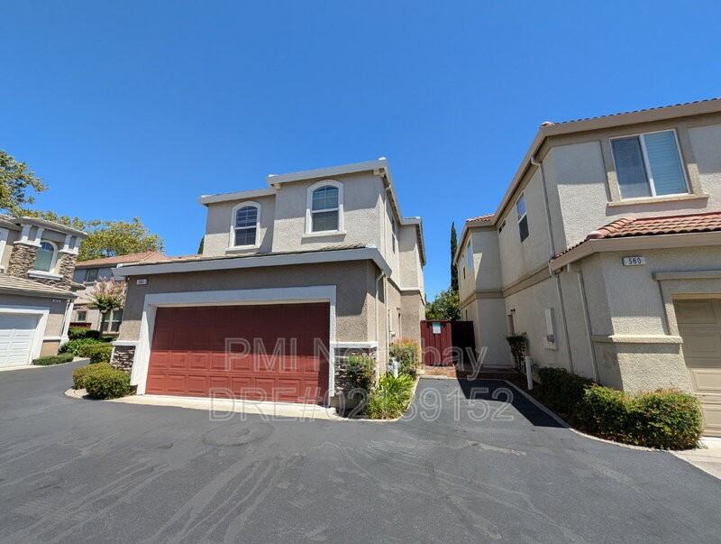 564 Primitivo Ct - Photo 2 of 24