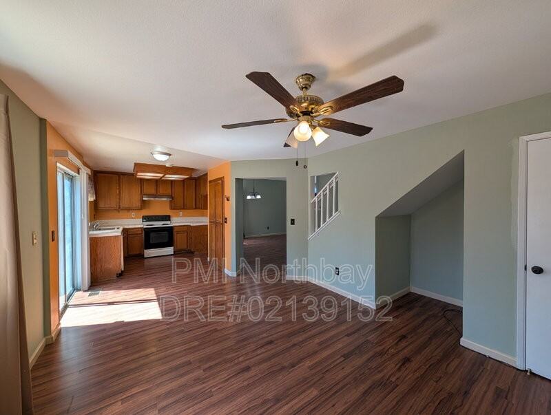 317 Ridgecrest Cir - Photo 5 of 23