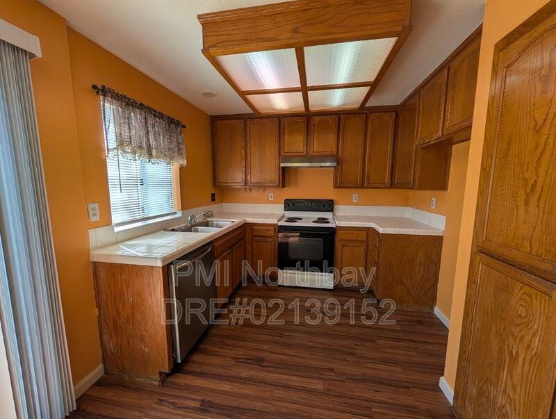 317 Ridgecrest Cir - Photo 7 of 23