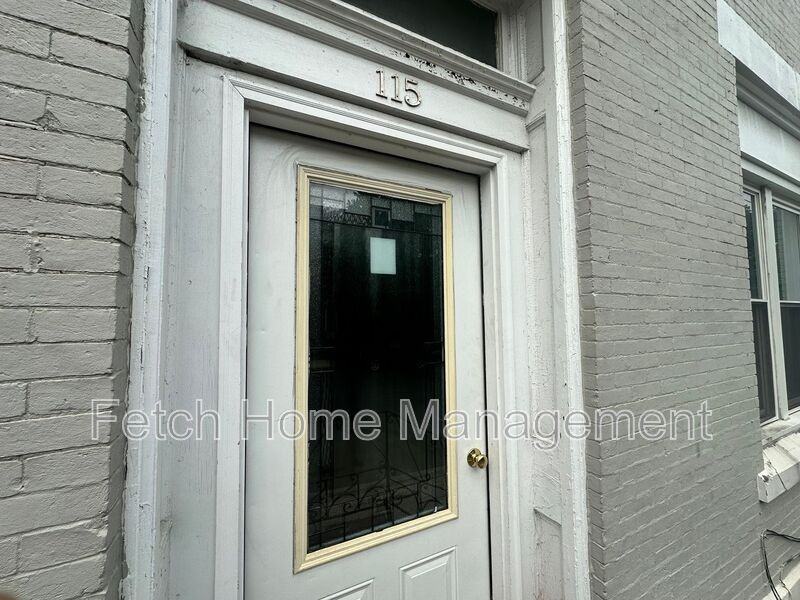 115 S 10th St #3 - Photo 3 of 20