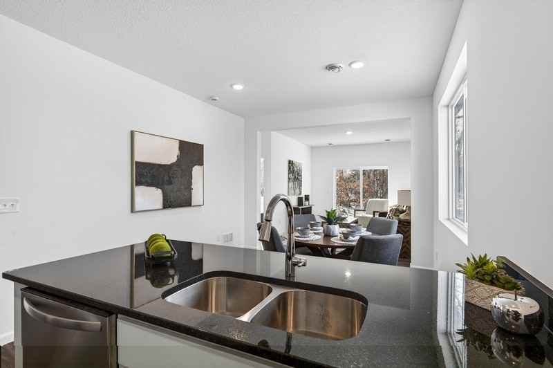 14935 117th St - Photo 3 of 11