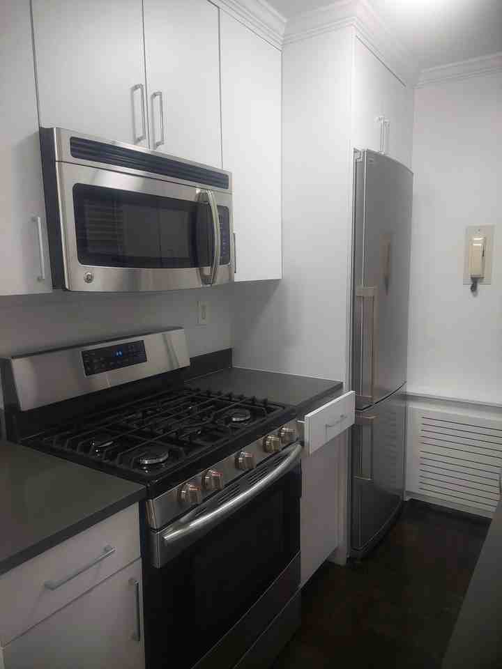 Tribeca Near Church Street #39G - Photo 2 of 12