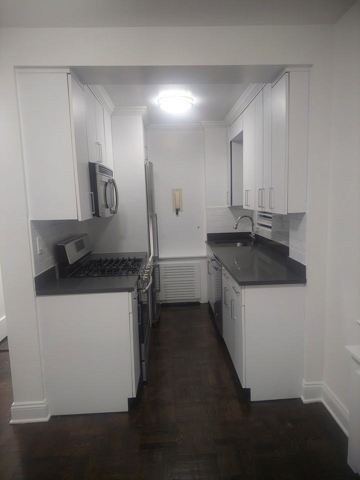 Tribeca Near Church Street #39G - Photo 3 of 12