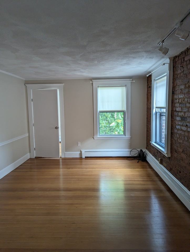 41 South St #6 - Photo 5 of 13
