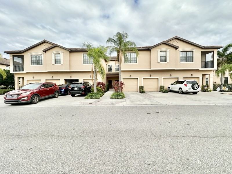 4129 Via Piedra Cir - Photo 3 of 50