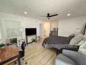 232 30th Ave N #C - Photo 1 of 1