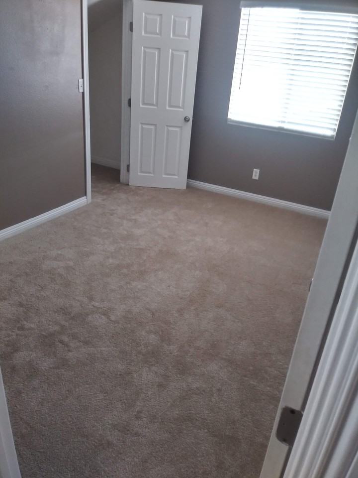 5935 1/2 Makee Ave #2 - Photo 7 of 10