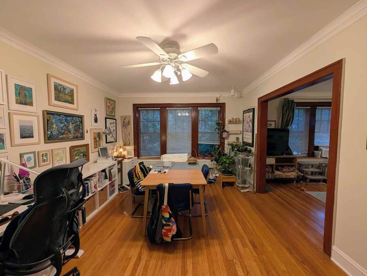 2219 W Montrose Ave #3 - Photo 5 of 13