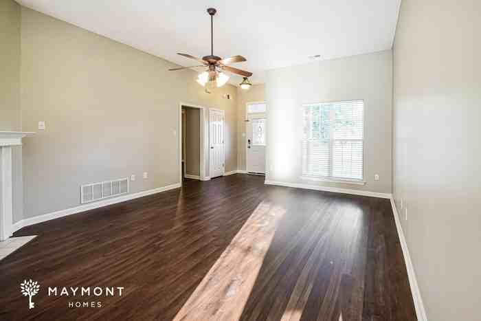 5682 Hunters Chase Dr - Photo 7 of 15