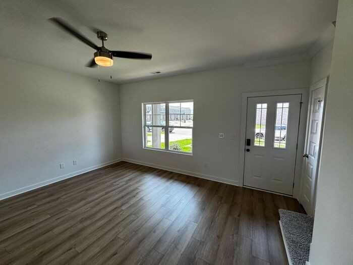 27557 Brisk Dr - Photo 4 of 25