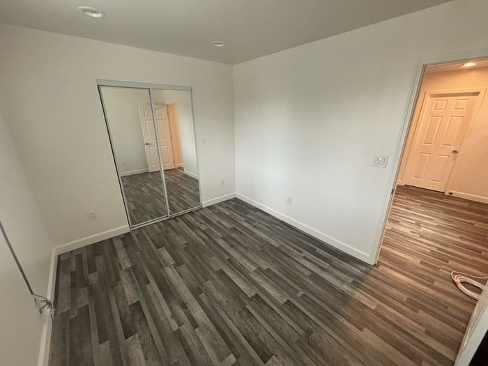 914 W 88th St #1 - Photo 3 of 6