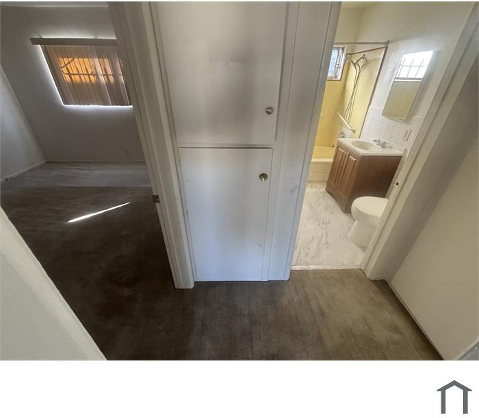 1435 W 105th St - Photo 6 of 12