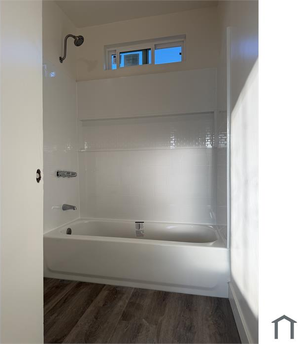 1029 W 103rd St #4 - Photo 3 of 4