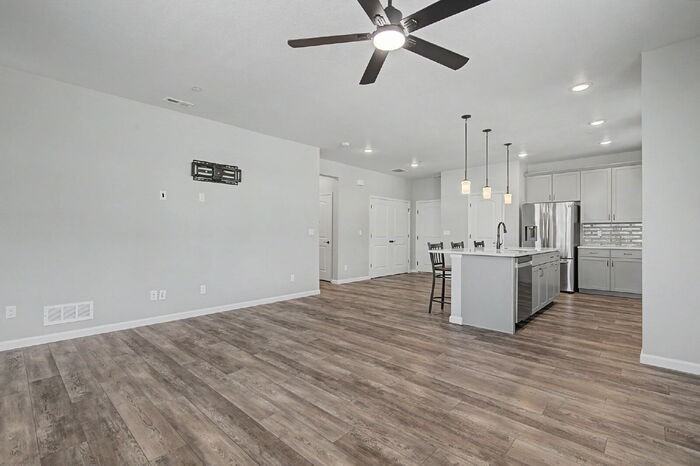1554 Rose Quartz Hts - Photo 6 of 29